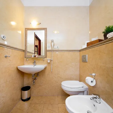 Ventus Rosa Self Service كراكوفيا