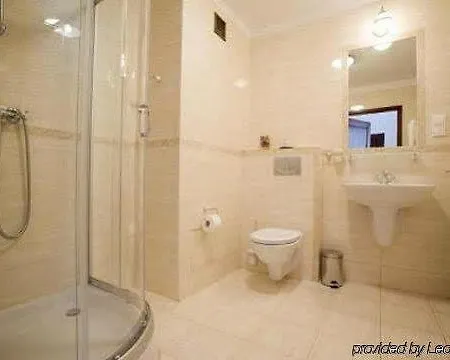 Ventus Rosa Self Service