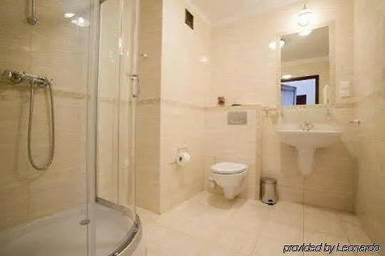 Ventus Rosa Self Service